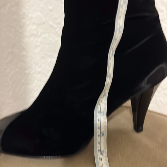 Chanel black velvet boots - Picture 10 of 13
